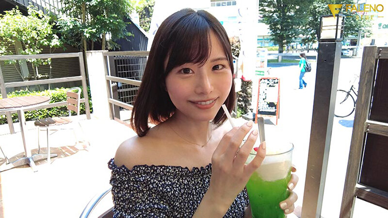 性欲の高鳴りは彼女のくびれ巨乳の所為。初めて迎えた夜が終わっても僕たちはヤリ続けた。 本郷愛