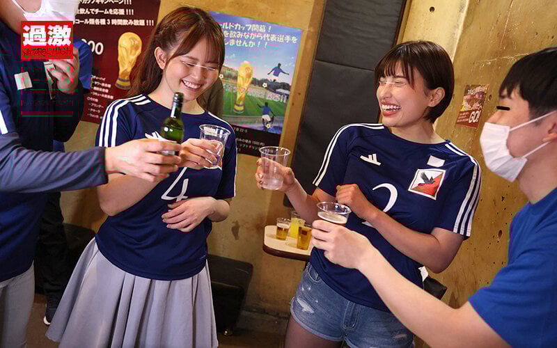 スポーツバー輪●2 友達の前で全裸にされ恥辱に震えながら犯●れ続けた女たち