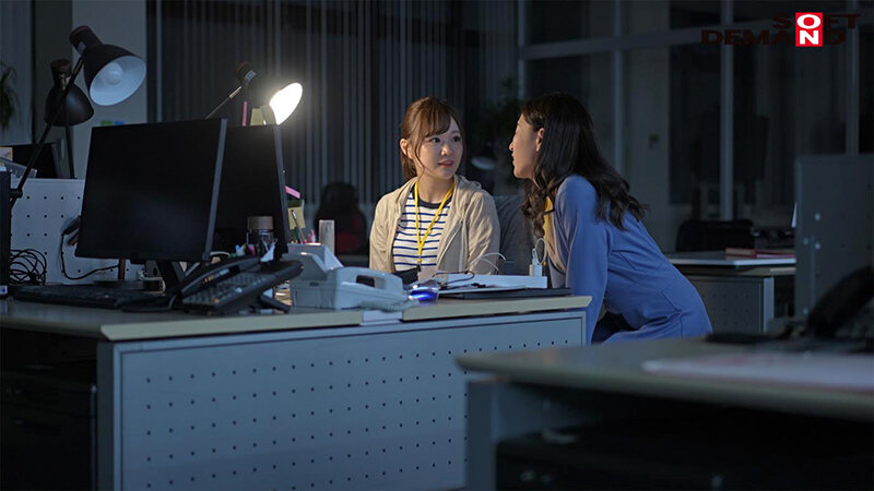 壁!机!椅子!から飛び出る生チ○ポが人気の放送局『(株)しゃぶりながらテレビ』…たまにハメながら!!