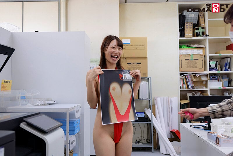 森川玉緒と中山琴葉が一般ユーザー様を会社にご招待して ‘SOD文化祭’を開催! 野球拳・健康診断体験・王様ゲーム・社内かくれんぼ!ご奉仕接待をさせていただきます! 気づけば射精数合計36発ヌイちゃいました…