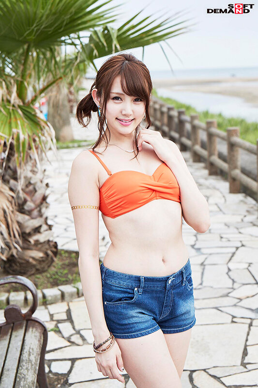 【マジックミラー号25周年記念作品】 海水浴場で見つけた夏休み中の友達同士の男女が「素股マッサージ」体験 初めて触れ合うチ○ポとマ○コは火が付いて、そのまま生挿入中出し!6名+8名の総集編付き2枚組8時間