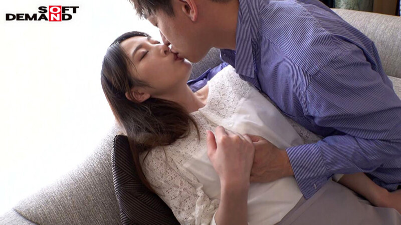 「これで最後だから…最高に気持ち良くなりたいんです。」高嶋桜 29歳 最終章 生のペニスで膣奥まで突かれて全身ビックビク愛液まみれのオマ○コに自ら迎え入れた人生初の浮気生中出し