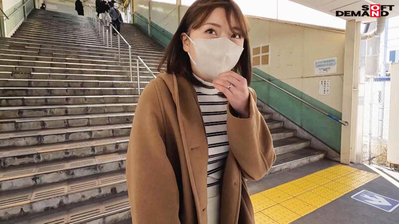 おっとり優しそうな和菓子屋パートさんの本性は’発情牝妻’ 小橋由希 35歳 第二章 近所のラブホテルに籠もって舐めて舐められ代わるがわる複数の男とセックスに溺れる背徳休日