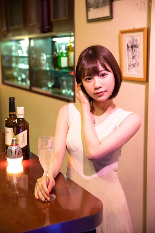 出張先の地方のスナックで知り合ったノリのいい地元美女と既婚者のボクが温泉で二晩ハメまくった 天宮花南