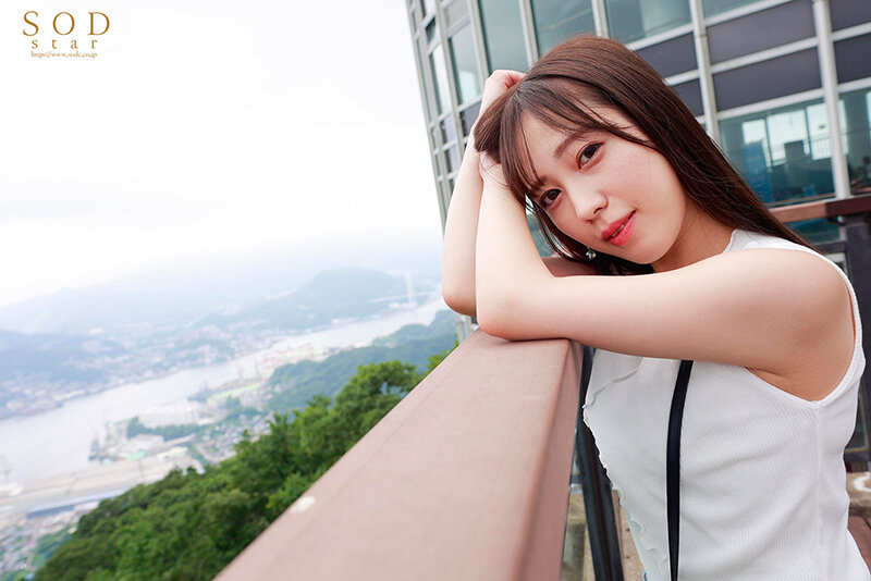 アーティスト兼AV女優 小湊よつ葉‘旅の途中’のドキュメント。カラダの変化、今したい、あの頃したかったセックス‘もっと非日常的な事を…’妄想実現 念願のカーセックス、野外4P、地元デートハメ撮り【圧倒的4K映像でヌク!】