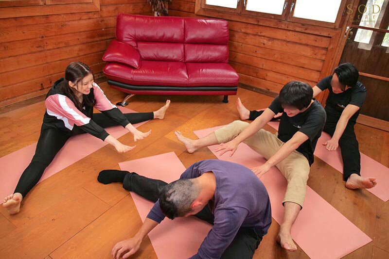 神対応の麗ちゃんが一日中、全力射精サポート♪1時間に1回発射し続けなければ‘即帰宅’させられる一泊二日の絶倫旅行! 神木麗