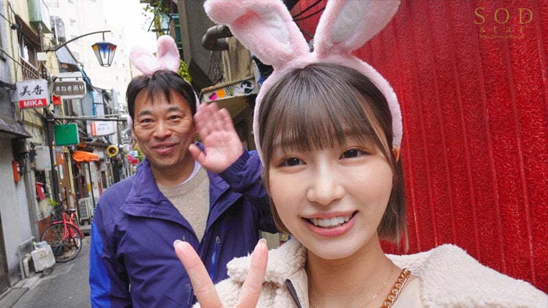 「5周年だし全部見せちゃうね(ハート)」よく食べよく飲むまひろの本音ときゅんな素顔が満載!2人きりでほろ酔いはしごハメ! 唯井まひろ