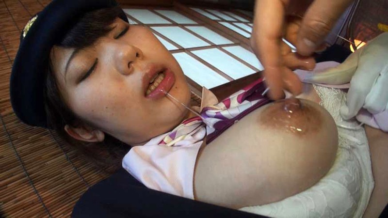 西日本○○電鉄の巨乳女鉄道員さん現役美人駅員がAVデビュー 2