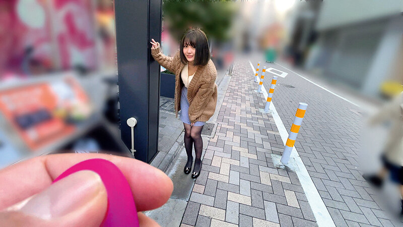 素人美少女とリモコンバイブお散歩 5 ーSBY区編ー「もう我慢できません…//」人混みの中ビクビク震えてイキまくってしまう女子たち!人生初の羞恥プレイでまさかのエロスイッチオン!車移動中も大胆カーオナニー!最後は近くのスタジオで心行くまで生セックス!