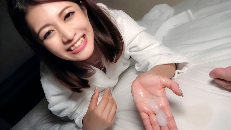 完全プライベート映像 潮吹きビシャビシャGカップ34歳変態女優・有賀みなほちゃんと初めての二人きりお泊まり