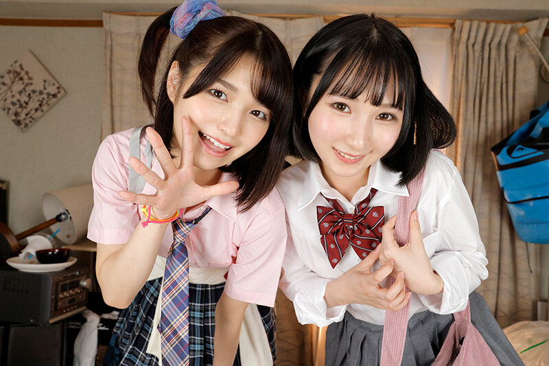 【VR】引きこもりの僕の家にやってきた昔から仲の良かった(ヤリマン)クラスメイト2人に弄ばれヤリマンマ○コに何発も精子を中出しさせられたある日! すみれ・かな