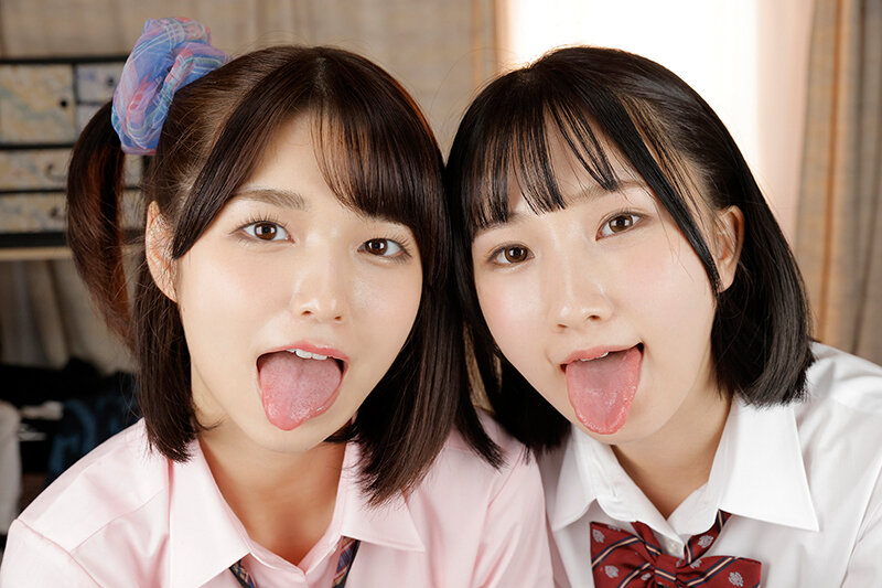 【VR】引きこもりの僕の家にやってきた昔から仲の良かった(ヤリマン)クラスメイト2人に弄ばれヤリマンマ○コに何発も精子を中出しさせられたある日! すみれ・かな