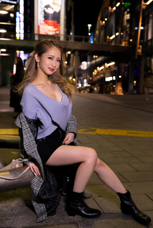 オンラインゲームで出会った子が地味女子だと思って会ったらまさかのビッチギャル!!誘われた個室居酒屋でハメながら焦らされ続け我慢できずに暴発したら何度も強●中出しさせられた VOL.2