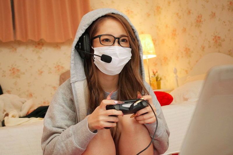 オンラインゲームで出会った子が地味女子だと思って会ったらまさかのビッチギャル!!誘われた個室居酒屋でハメながら焦らされ続け我慢できずに暴発したら何度も強●中出しさせられた VOL.2