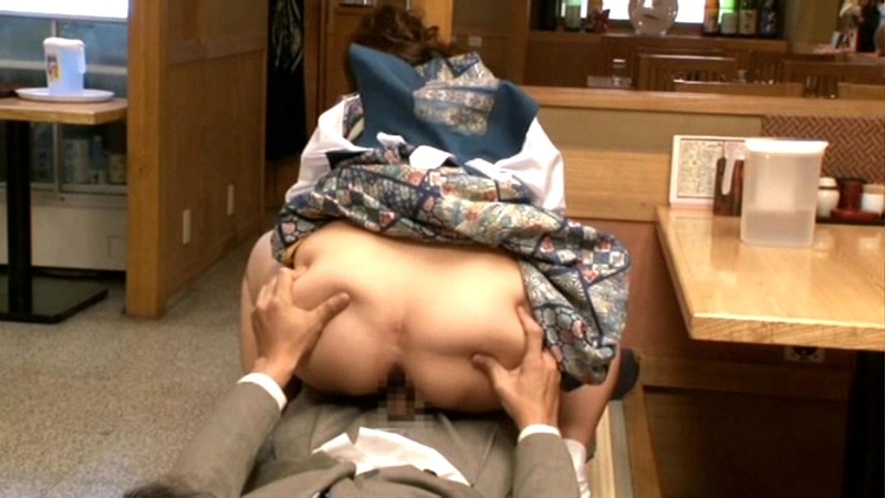 「焦らしは最高の媚薬！パート中にせんずりを見せつけられ発情したのに何もされず焦らされたセックスを忘れたオマ○コ妻は中出しまでヤらせてくれるか？」VOL.2 接客中に角オナニーSPECIAL