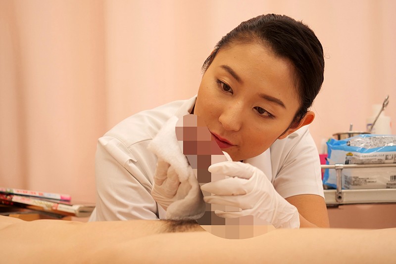 勃起したままの男を一切動かさないS字尻振り騎乗位介助で骨抜きにする美尻ナースVOL.3