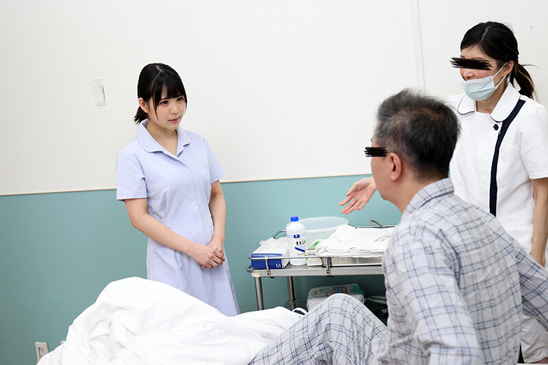 清拭中にチクビを触られビクンビクン感じたら 看護師がまさかの痴女開眼で僕の乳首をコリコリ!レロレロ!!ちゅぱぱぱぱ!!!