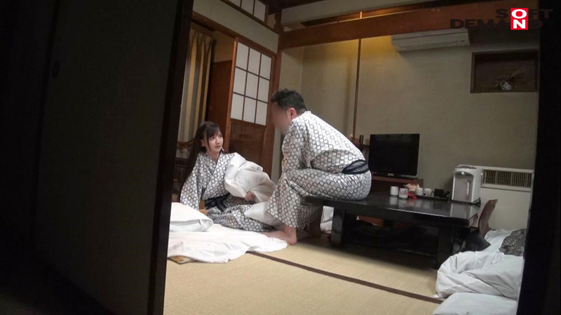 宮崎リンに地方出張命令!もし相部屋になった大嫌いな上司(営業部5年目/林/28歳)のチ○ポがドストライクだったら…?