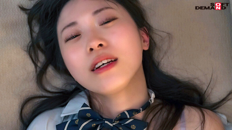 今年も開業医の父に健康診断される季節がやってきました。 桃色かぞくVOL.37 佐々木ひな 佐々木ひなこ