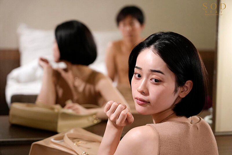 「カラダだけの関係の方が楽でしょ?」社内で一番あざとい女と、都合の良いセフレの関係で何度もセックスしたが、本気で君を好きになってしまった… MINAMO