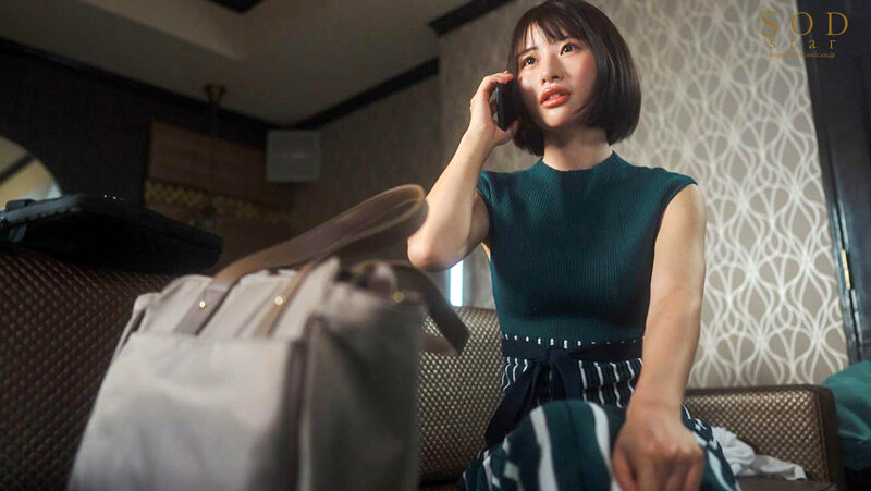 【夏といえば水着!SODstar全員ビキニ祭】彼氏にデートをドタキャンされた先輩から突然の呼び出し!後輩の僕を一日中連れ回し当てつけベロチュウ&ヤケクソ杭打ち騎乗位 宮島めい