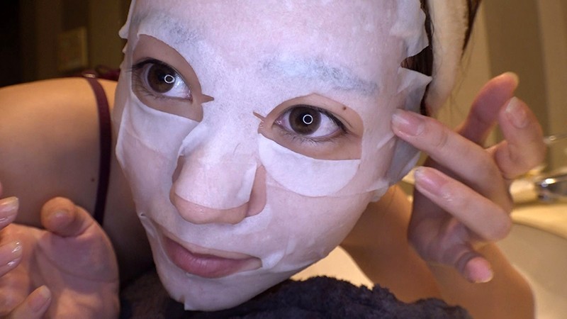 愛情精飲 あまえんぼ露出でごっくん志願する巨乳バスガイド