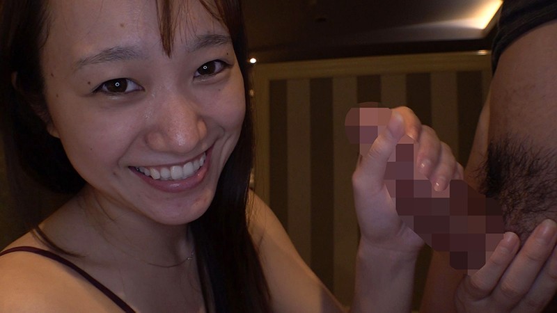 愛情精飲 あまえんぼ露出でごっくん志願する巨乳バスガイド