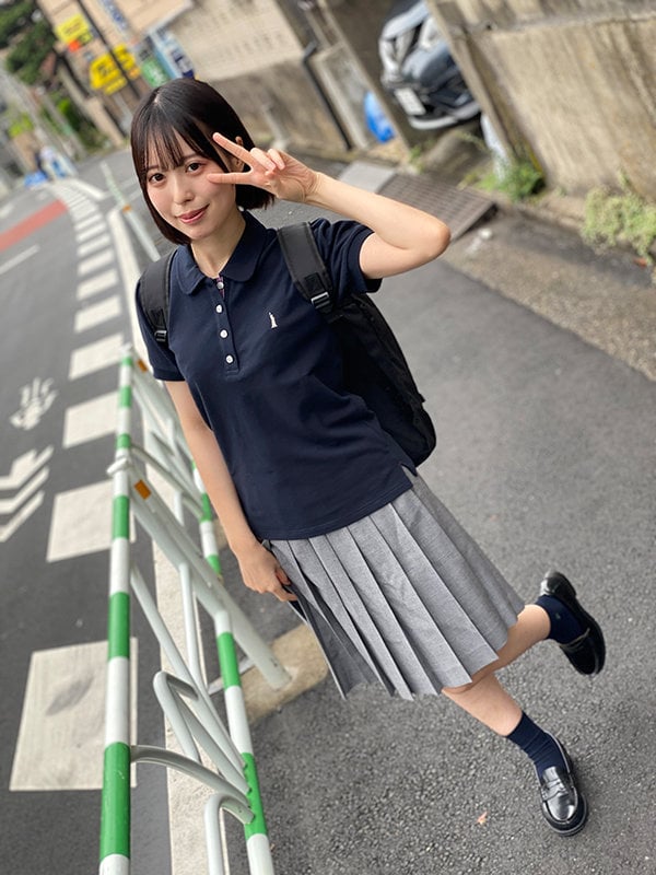 精飲人形 フェラチオ大好き甘えんぼ娘ちゃんと着せ替え露出デート