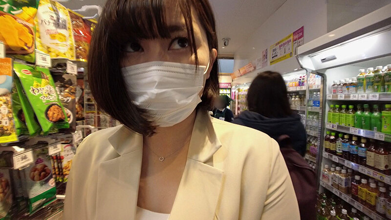 手淫露出 「私の特技はノーハンド―オナニーです」街中でこっそり敏感おまん娘を弄ぶ路上アクメ散歩