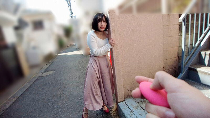 手淫露出 「私の特技はノーハンド―オナニーです」街中でこっそり敏感おまん娘を弄ぶ路上アクメ散歩