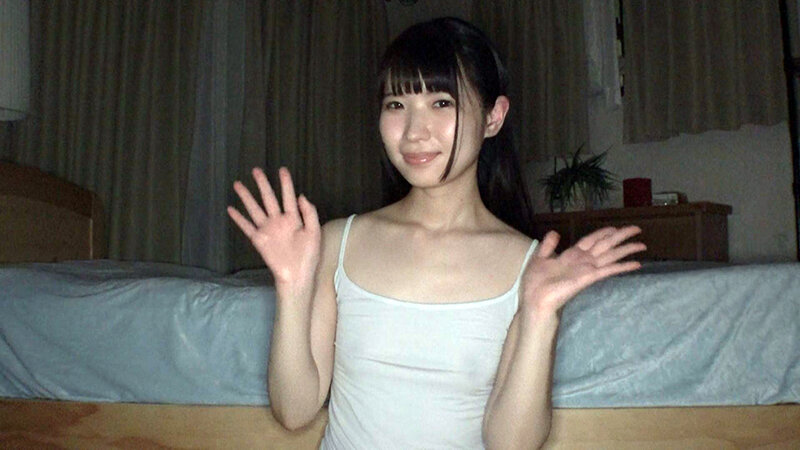 美乳露出 胸チラ誘惑でフル勃起させる美少女Aカップちゃん