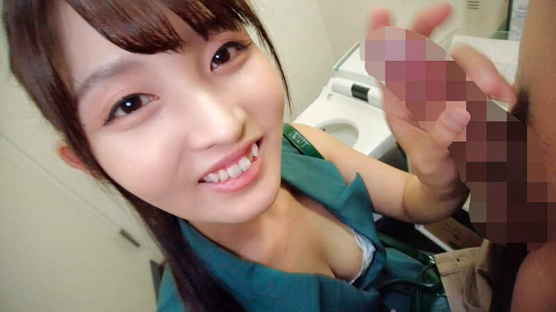 精飲観光 口内にザーメン含んでお口くちゅくちゅ♪ごっくん散歩 まゆ（24）