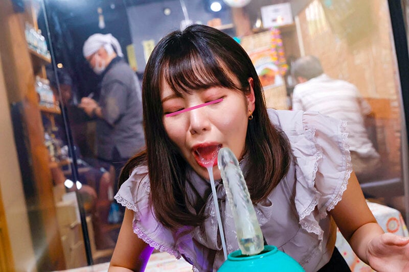 羞恥!彼氏連れ素人娘をマシンバイブでこっそり攻めまくれ!23 素人VSマシンバイブ 激安居酒屋にマジックミラー特設スタジオを設置彼氏と毎日好(ハオ)ハオセックスしてる夏休み中リア充女子大生編