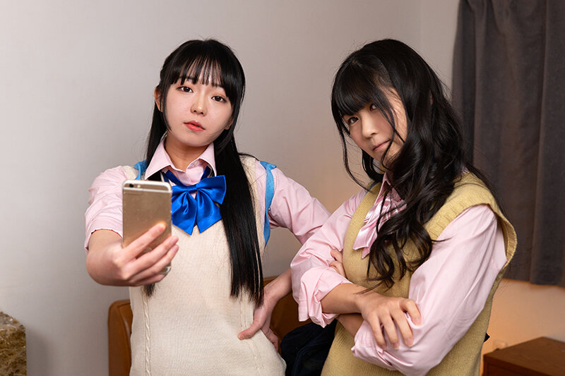 【VR】中出しする度、慰謝料払えや!と財布と金玉が空になるまで何度も中出しさせるオヤジ狩り女子校生ハーレム