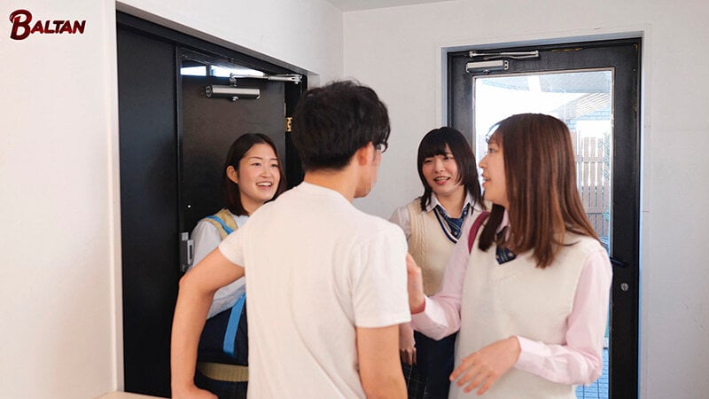 チ●ポバカ抜き強●射精委員会 限界まで射精したら不登校直るよ!と理不尽な理由で押しかけてきた女子達に何度も射精させられた。