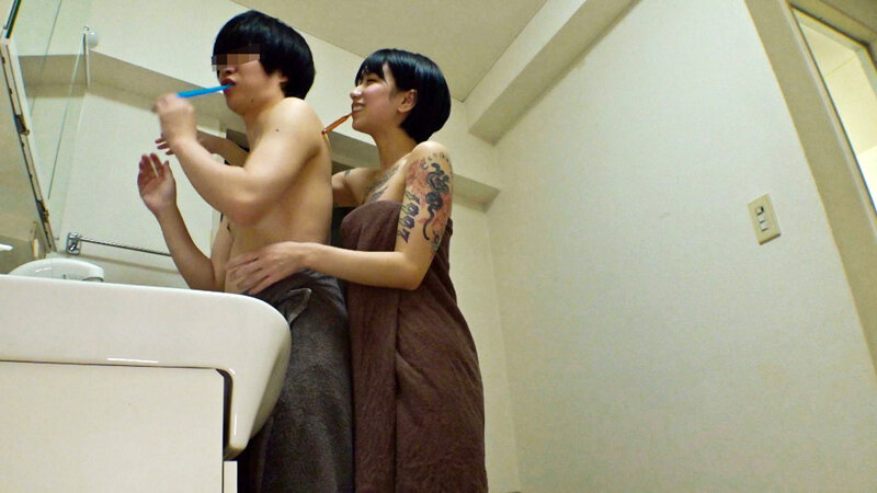 彼女は、常にちんちん舐めてないと落ちつかない 僕の『ペロフレ（ペロペロフレンズ）』です。めちゃかわストリート女子編。