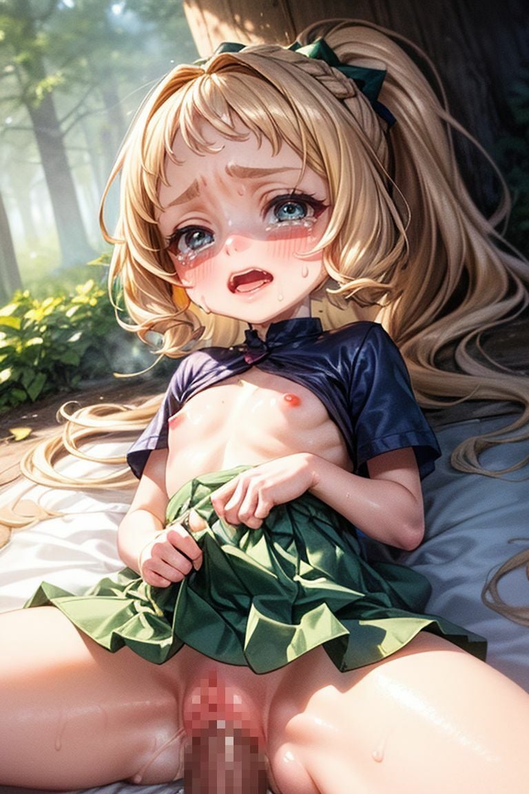 外でおしっこしてるのを見られてやられるロリ