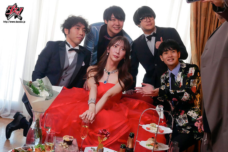 愛沢さら完全引退。バチェラ・ニューハーフ 最後のペニクリは誰のアナルに。