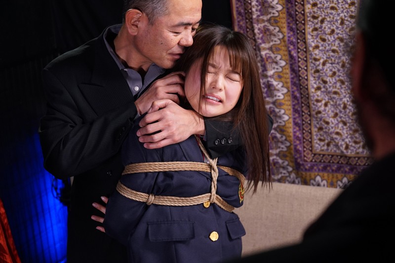 淫獣猟奇倶楽部 ～妖艶美少女イキ地獄～ Part1:可憐な優等生、千春の惨いこと 宮沢ちはる