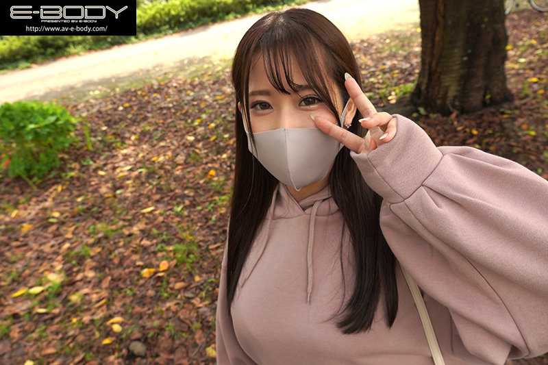 可愛い顔にギャップあるお化けデカ尻&太もも 男がヤリたいと思うむちむちボディがコンプレックスのGcup女子大生 AVデビュー 夏海さや