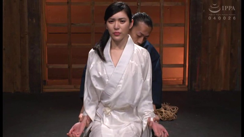 串刺し拷問 塩見彩
