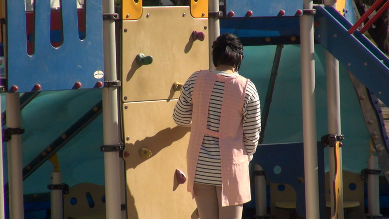 ガチナンパ！ 初々しい新人保育士さん童貞チ○ポに赤面興奮！ 母性と性欲が溢れて筆おろしSEX 中出し10発！合計17発！