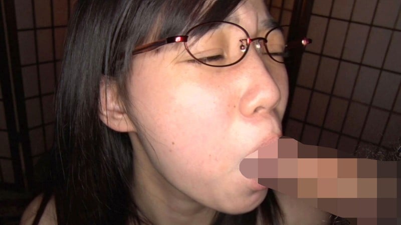 「私をメチャクチャにしてください・・」 巨乳すっぴんメガネっ娘 みゆ 21歳 コンビニ店員 Hカップ(95cm) ヒップ90cm 斉藤みゆ