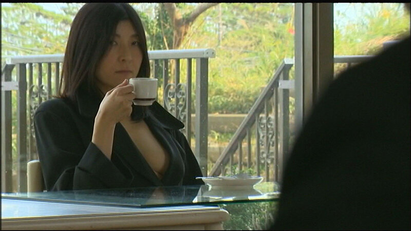 ド迫力 変態人妻熟女 露出狂/マスカキ中毒/公衆便所