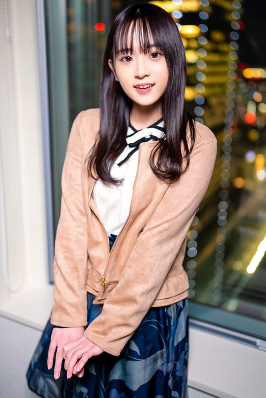 素人女子大生【限定】ともちゃん20歳 食事デートだけで帰るつもりだった清楚系JDとホテルへ!東京の綺麗な夜景と共に中出し