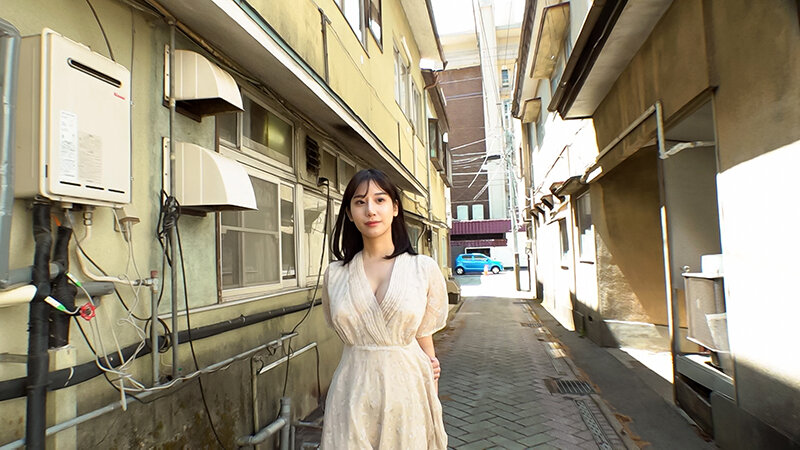 いいなり美人妻 明るくて性格良しの美ボディ若妻 江莉27歳