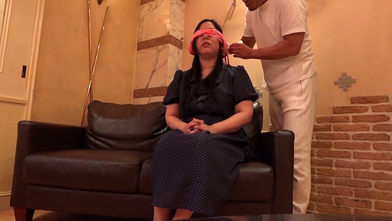 いやらしい三十路のカラダを持て余す熟女たちの性