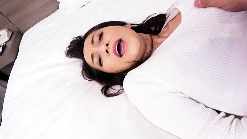 牝イキ熟女 2 牝臭が漂うイイ女たちの本音、イカせて欲しいんです！！12名