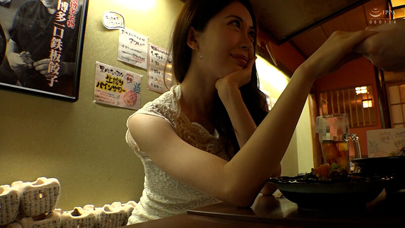 彼氏持ちの超絶美人の人妻さんを口説き落としてご主人様はさておきイチャイチャハメ撮りSEX