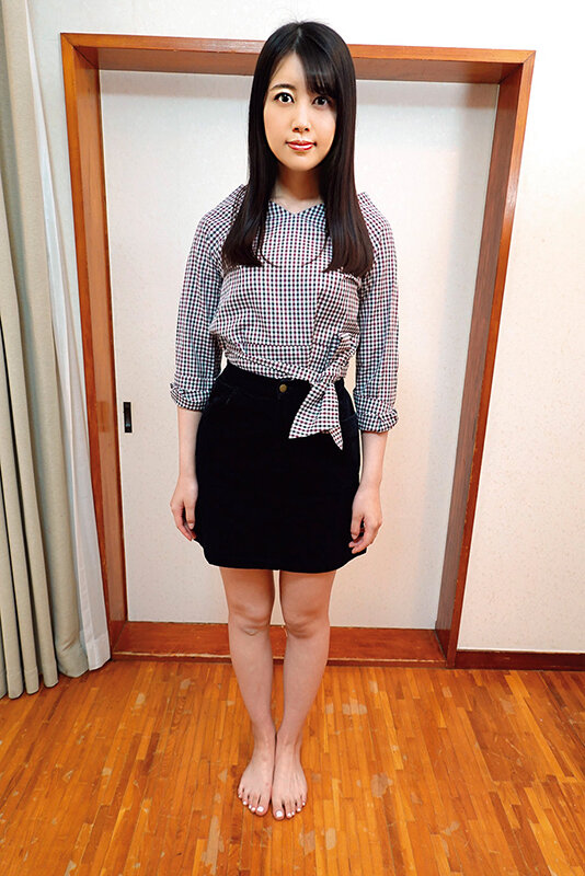 もの凄い性欲の奥様えまさんが童貞君を喰い散らかしちゃうの巻【特別収録】人妻のカラダ観察